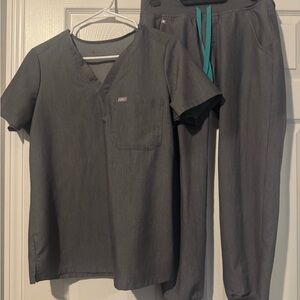Figs Womens Gray Scrub Top and Pants Set with Teal Drawstring